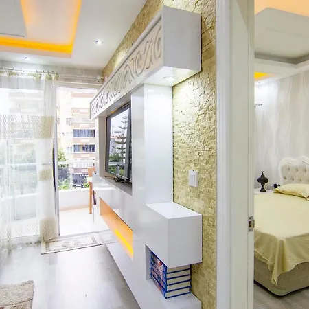 דירה 1 Bedroom City אלאניה