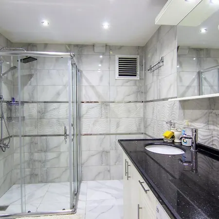 1 Bedroom City * אלאניה